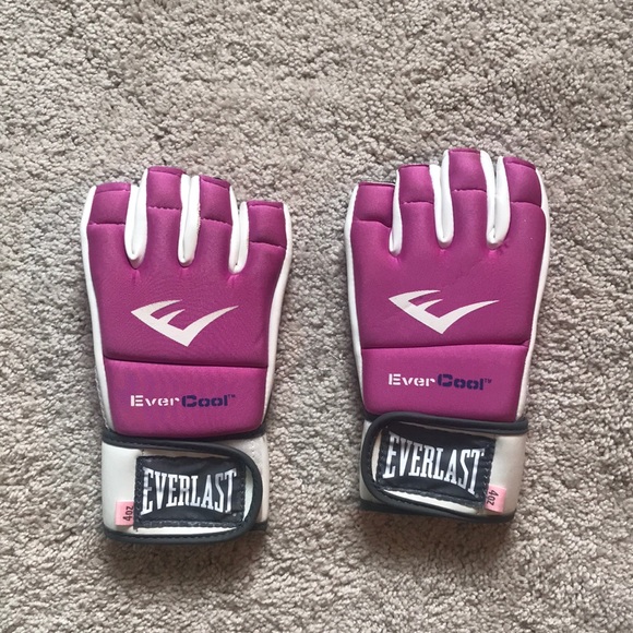 women's boxing hand wraps and gloves
